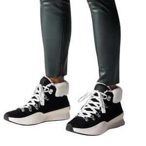 NWT Sorel Out N About III Conquest Waterproof Boots Black Size 6